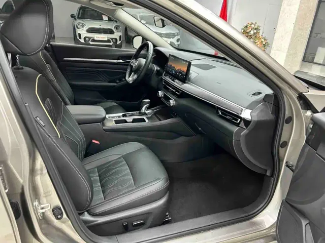Nissan Teana — Фото автомобиля 18