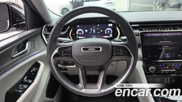 Jeep Cherokee Grand Cherokee(WL) L 3.6 Overland — Фото автомобиля 13