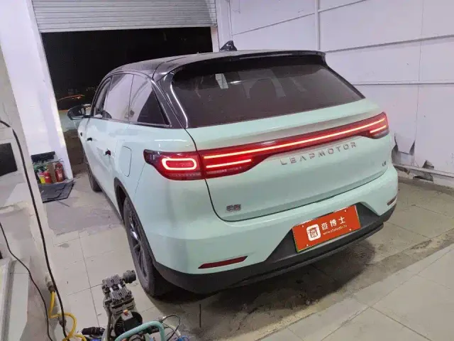 Leapmotor C11 — Фото автомобиля 4