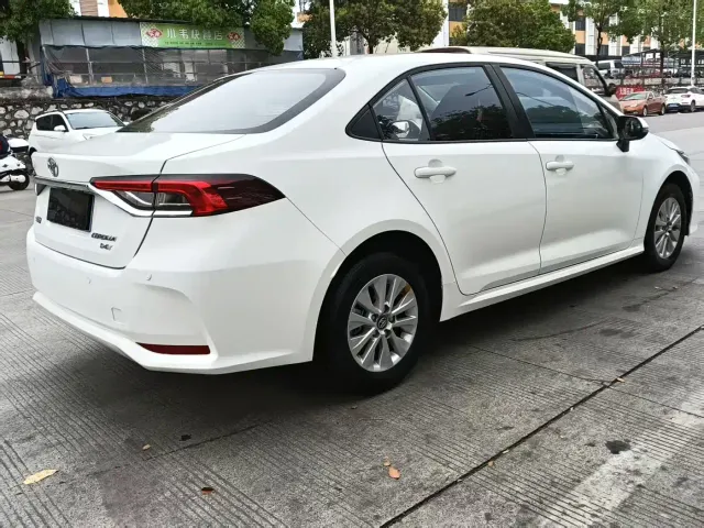 Toyota Corolla — Фото автомобиля 9