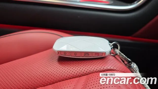 Genesis GV80 — Фото автомобиля 18