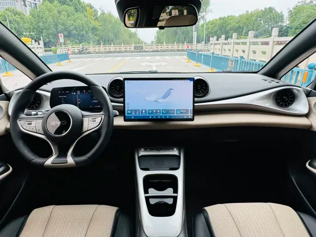 BYD Dolphin — Фото автомобиля 8
