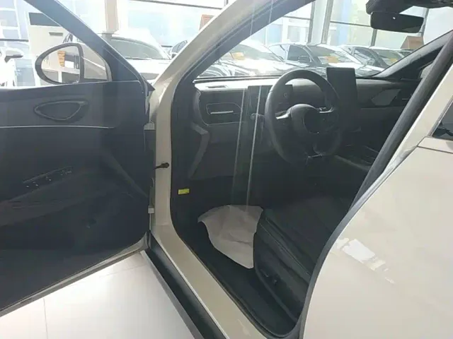 BYD Seal 06 — Фото автомобиля 15