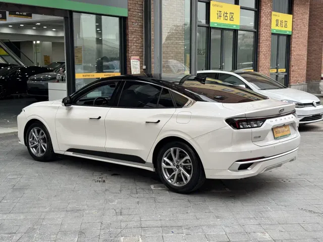 Ford Mondeo — Фото автомобиля 5