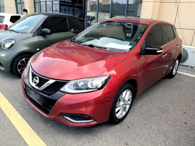 Фотография автомобиля — Nissan Tiida
