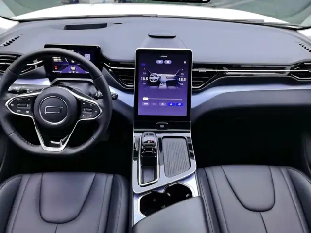 Bestune T90 — Фото автомобиля 12