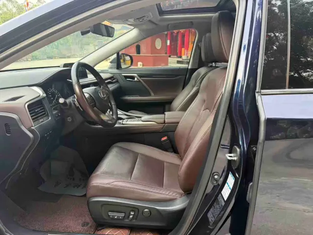 Lexus RX — Фото автомобиля 4