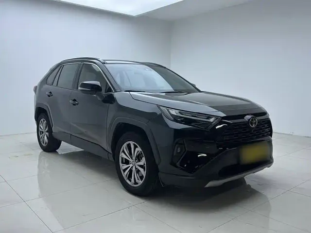 Toyota RAV4 — Фото автомобиля 4
