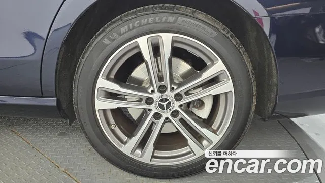 Mercedes-Benz E-Class E-класс W213 E350 4MATIC Avantgarde — Фото автомобиля 18