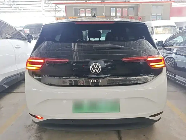Volkswagen ID.3 — Фото автомобиля 5