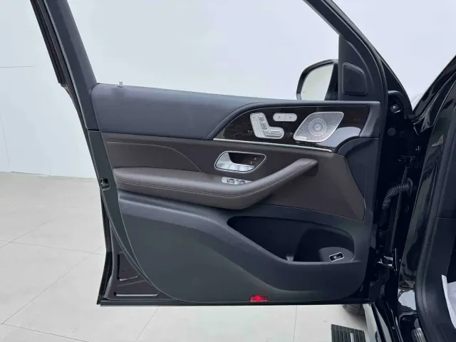 Mercedes-Benz GLS-Class — Фото автомобиля 6