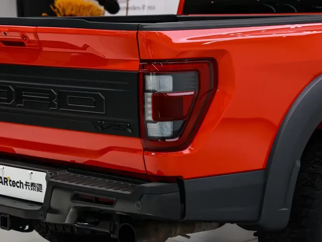 Ford F-150 Raptor — Фото автомобиля 9