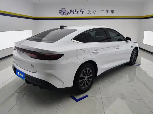 BYD Qin L — Фото автомобиля 3