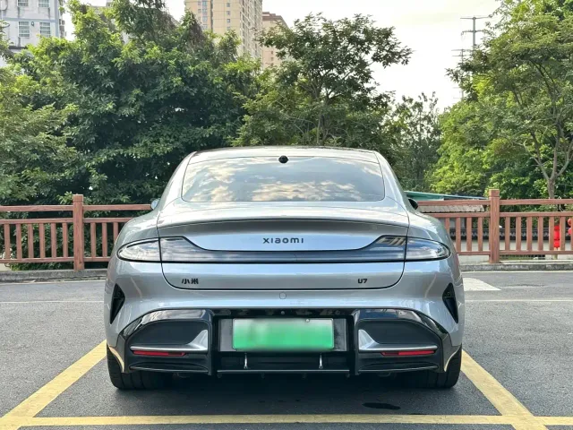 Xiaomi SU7 Ultra — Фото автомобиля 5