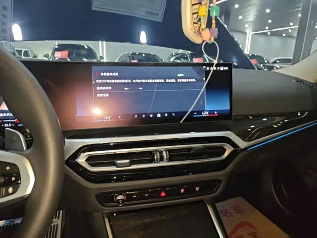 BMW 3 Series — Фото автомобиля 12