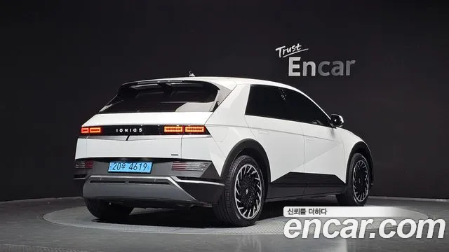 Hyundai Ioniq 5 — Фото автомобиля 2