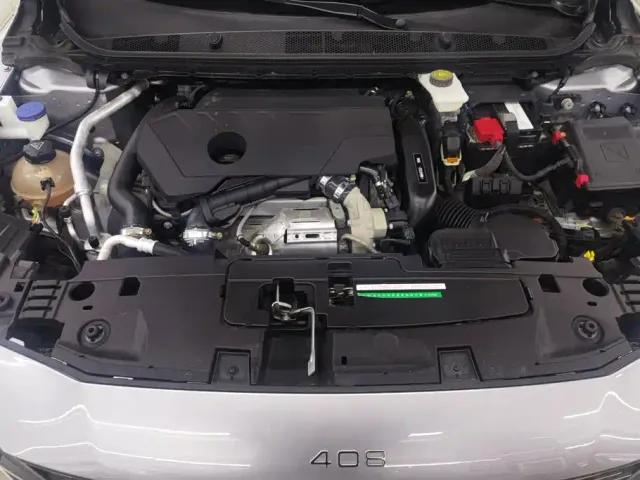Peugeot 408 — Фото автомобиля 10