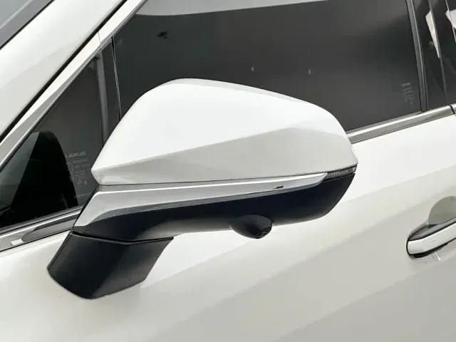 Lexus RX — Фото автомобиля 26