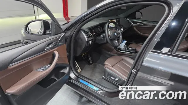 BMW X4 xDrive20i M Sport — Фото автомобиля 9