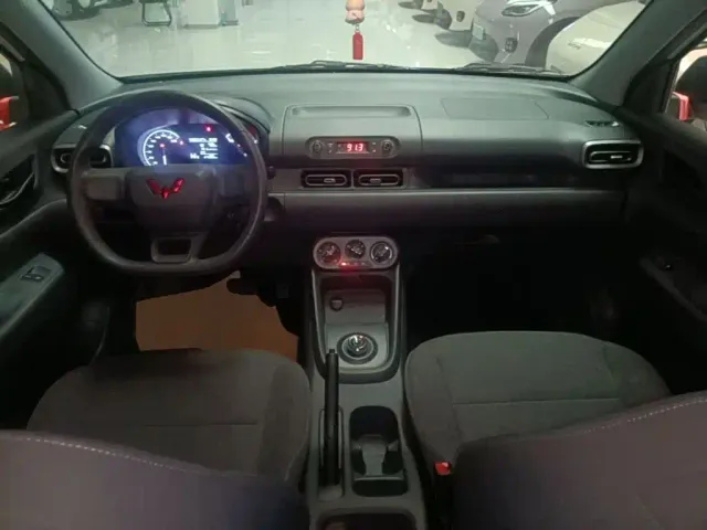 Wuling Motors Wuling Hongguang New Energy 2024 Model Pure Electric 300KM Utility Version — Фото автомобиля 9