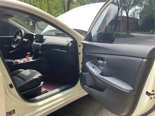 Nissan Sylphy — Фото автомобиля 24