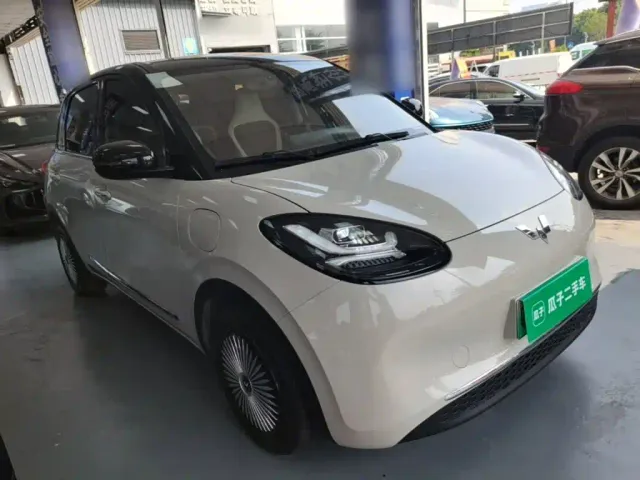 Wuling Bingo — Фото автомобиля 3