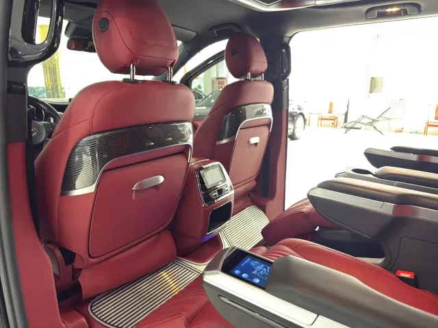 Mercedes-Benz V-Class — Фото автомобиля 10