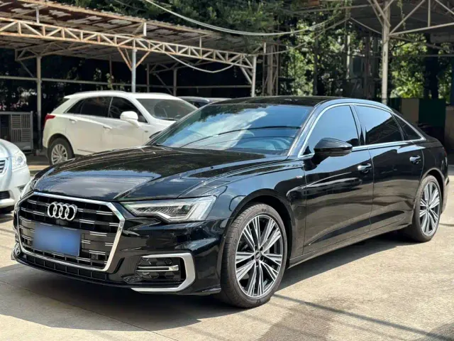 Фотография автомобиля — Audi A6L
