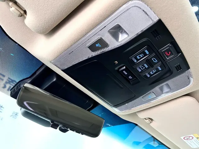 Toyota Alphard 2021 Hybrid 2.5L Luxury — Фото автомобиля 30