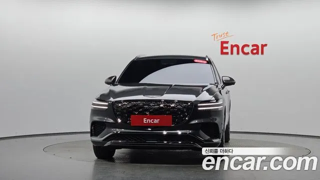 Genesis GV70 — Фото автомобиля 3