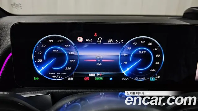 Mercedes-Benz EQB — Фото автомобиля 8