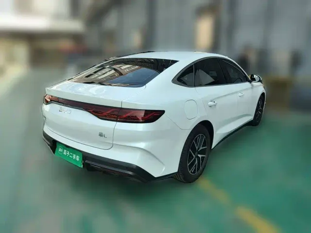 BYD Qin L — Фото автомобиля 4