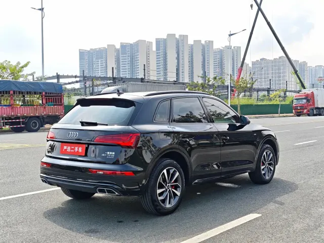 Audi Q5L — Фото автомобиля 5