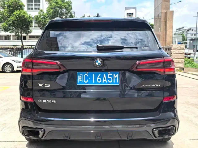 BMW X5 — Фото автомобиля 5