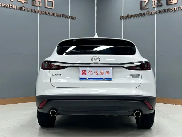 Mazda CX-4 — Фото автомобиля 4