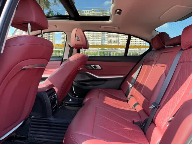 BMW i3 — Фото автомобиля 4