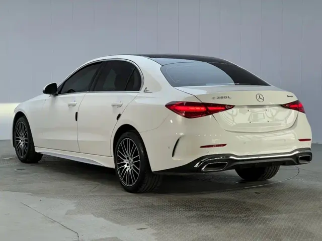 Mercedes-Benz C-Class — Фото автомобиля 5