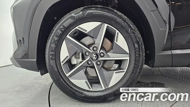Hyundai Tucson Новый Tucson (NX4) Бензин 1.6 турбо 2WD — Фото автомобиля 2