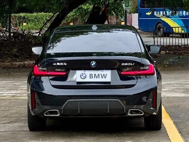 BMW 3 Series — Фото автомобиля 23