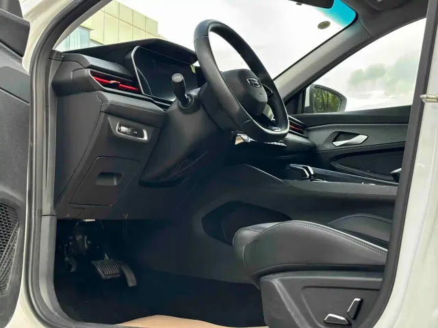 Geely Binrui — Фото автомобиля 4
