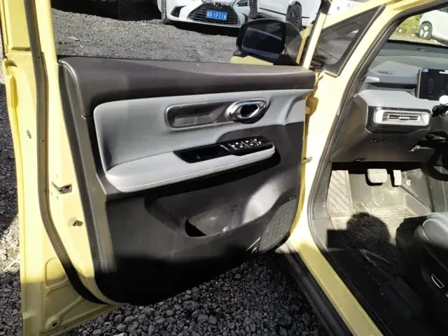 GAC Aion Y — Фото автомобиля 7