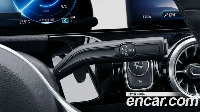 Mercedes-Benz EQA — Фото автомобиля 9