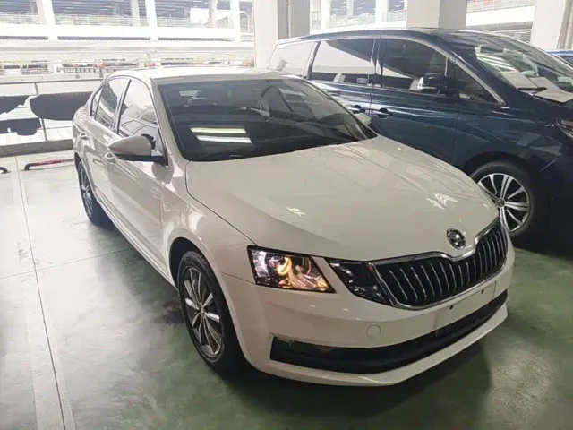 Skoda Octavia — Фото автомобиля 3