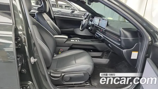 Hyundai Ioniq 6 — Фото автомобиля 16