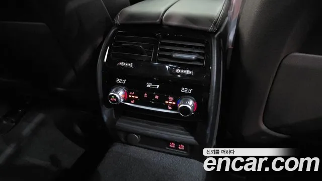 BMW 5 Series G30 — Фото автомобиля 24