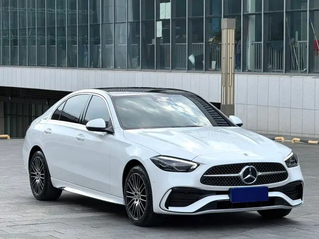 Mercedes-Benz C-Class — Фото автомобиля 3
