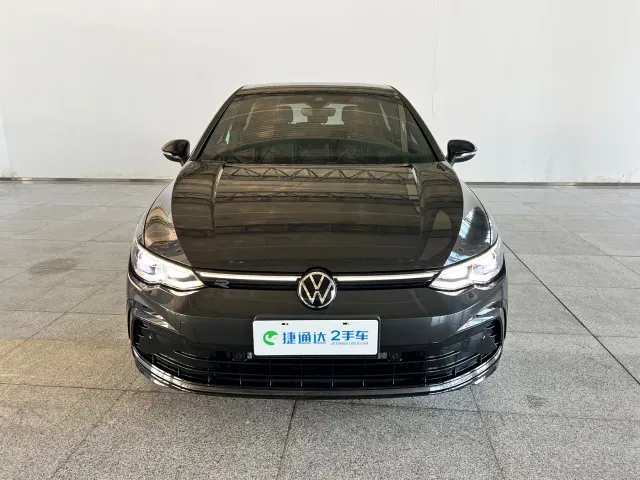 Volkswagen Golf — Фото автомобиля 4