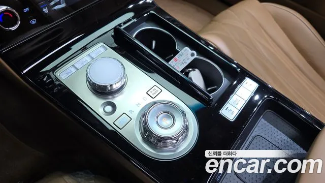 Genesis G80 Бензин 2.5 турбо AWD — Фото автомобиля 9