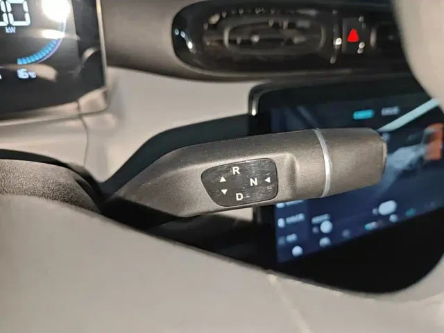 Leapmotor T03 — Фото автомобиля 13