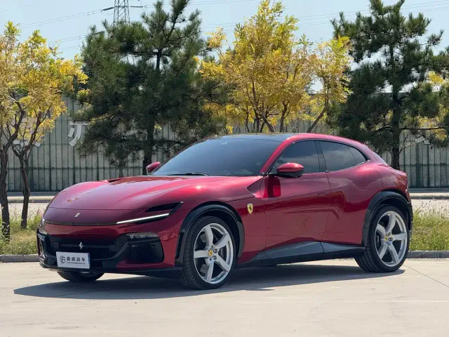 Фотография автомобиля — Ferrari Purosangue